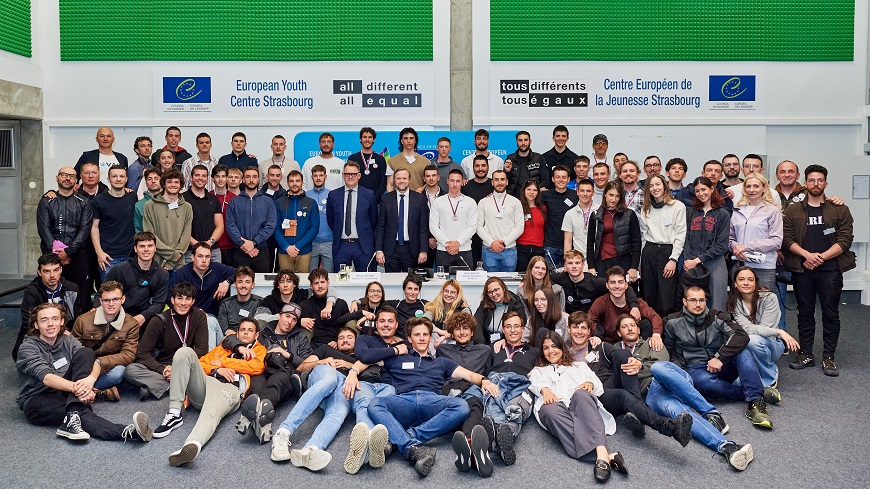 Deputy Secretary General meets Serbian students in Strasbourg